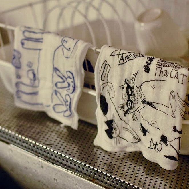 Toranekobonbon Siebenschicht-Handtuch | Hundemotiv aus Japan