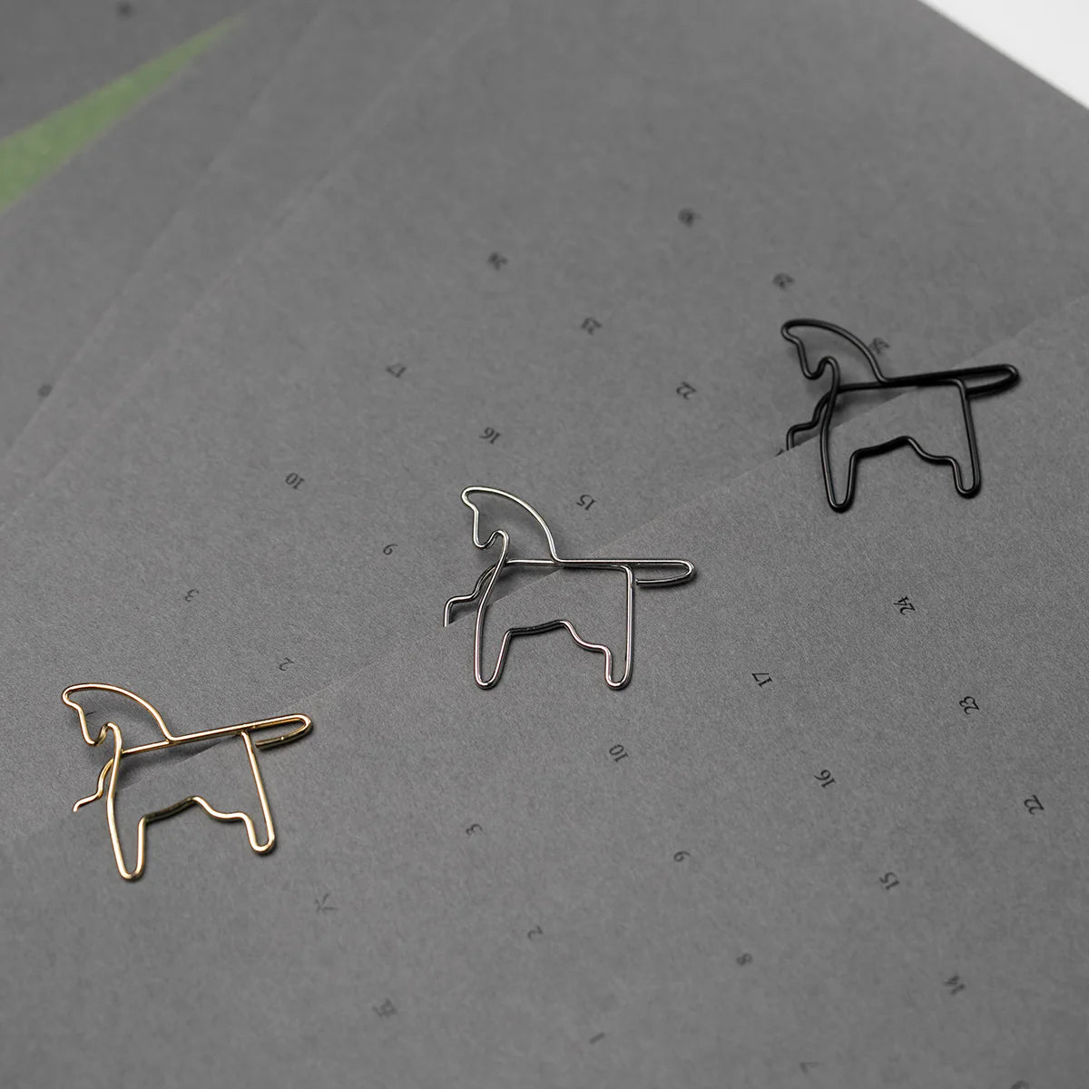 Clip Set Pferd 9 Stück – Win Win Clips für Küche & Büro
