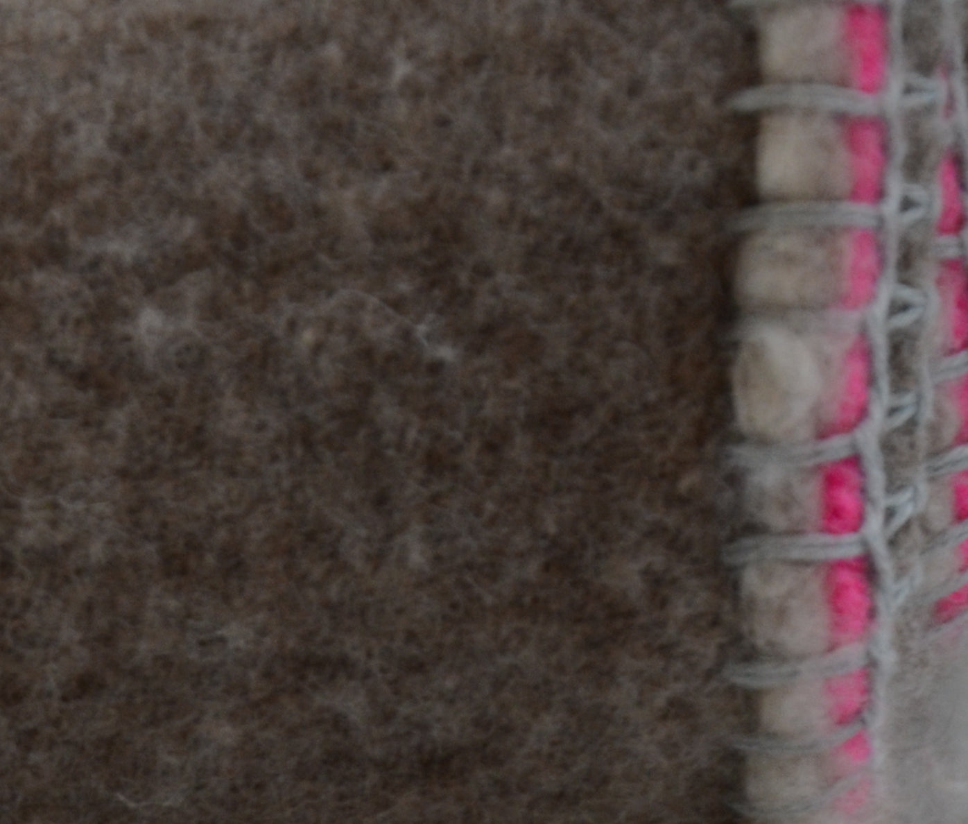 LPJ STUDIOS Mountain Plaid aus Schafwolle Made in Germany