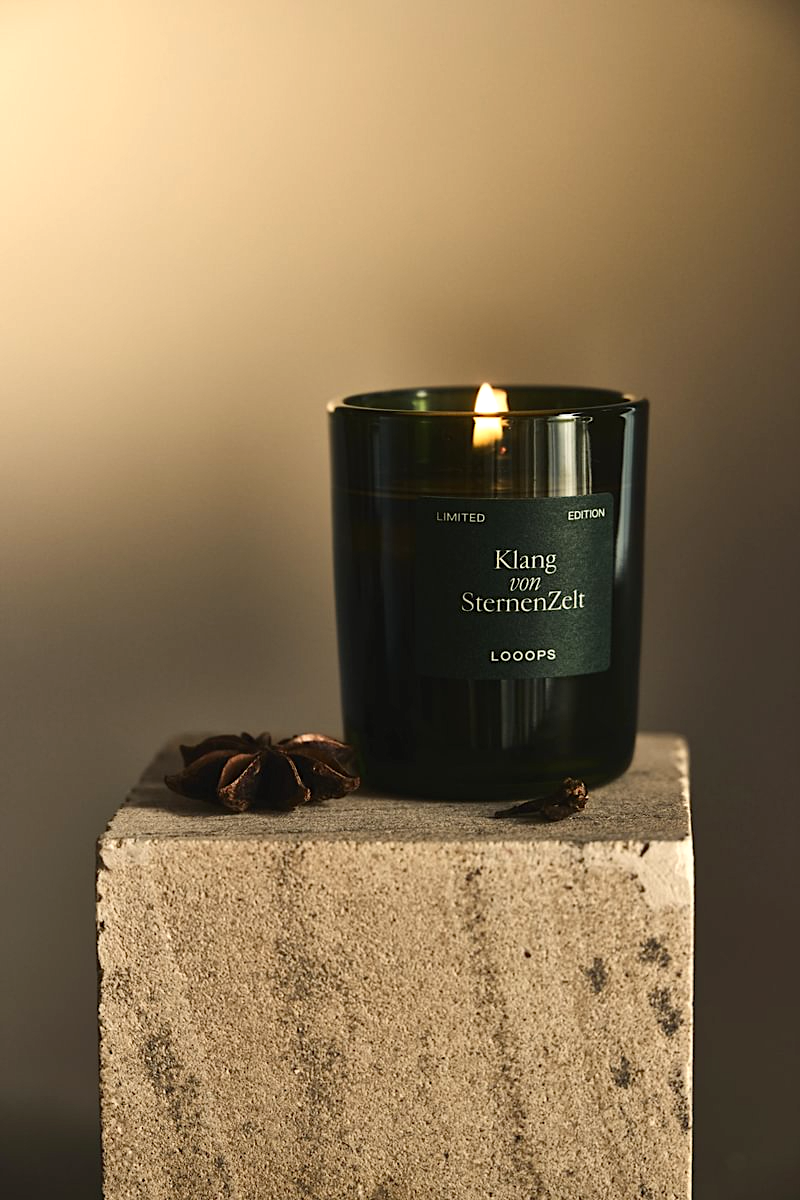 Klang von SternenZelt – Grosse Duftkerze mit winterlichem Duft | Looops Candle