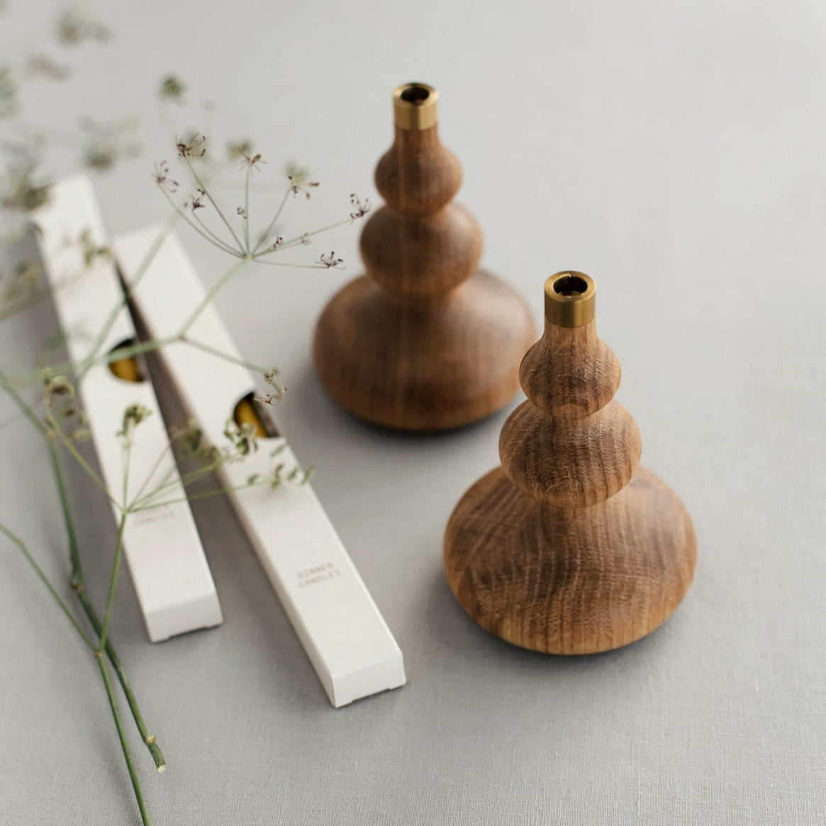 Kerzenständer Tree Candle aus Eichenholz geölt | OVO THINGS | Handmade in Litauen