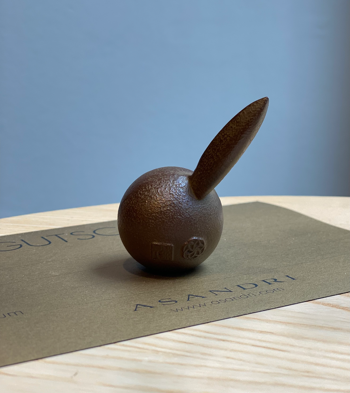 Zodiac Ball „Rabbit“ – Glücksfigur aus Eisen | Made in Japan