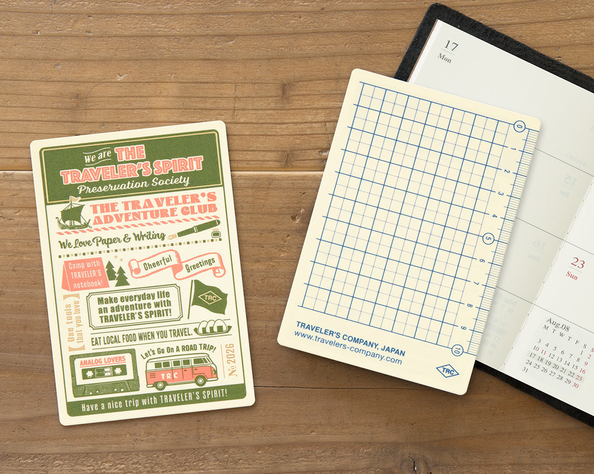 Schreibunterlage aus Kunststoff | Traveler's Notebook 2026 | Passport Size | Made in Japan