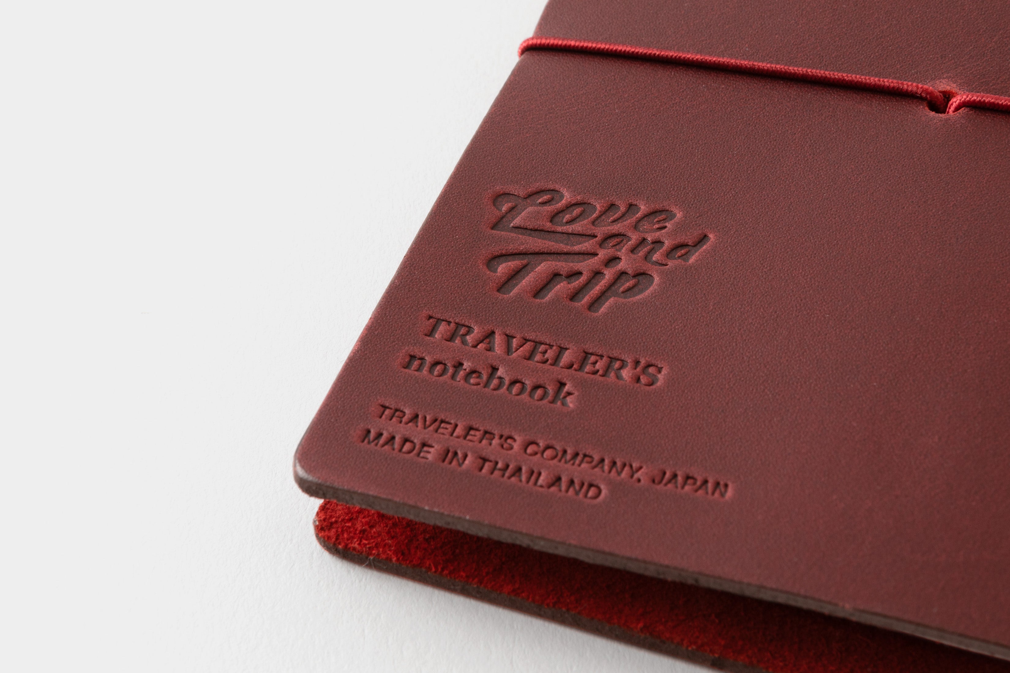 TRAVELER'S Notebook | LOVE AND TRIP | Passport Limitierte Edition