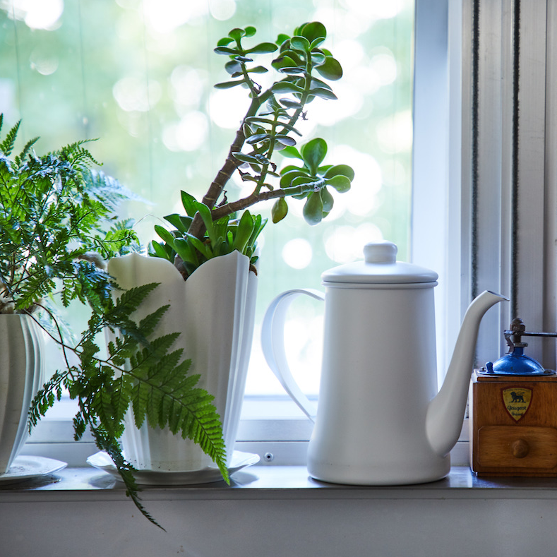 Wasserkocher aus Emaille 2.1l | Tsukiusagi | Handmade aus Japan