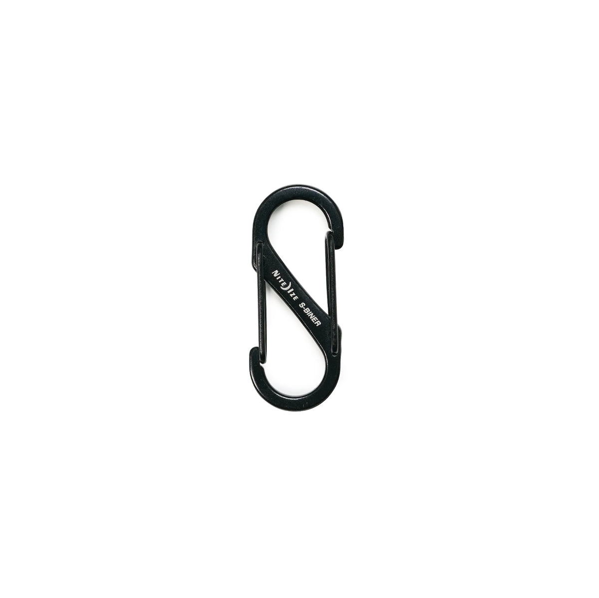 Schwarzer S-Biner Mini-Doppelkarabiner von Nite Ize aus Edelstahl mit zwei Federverschlüssen.