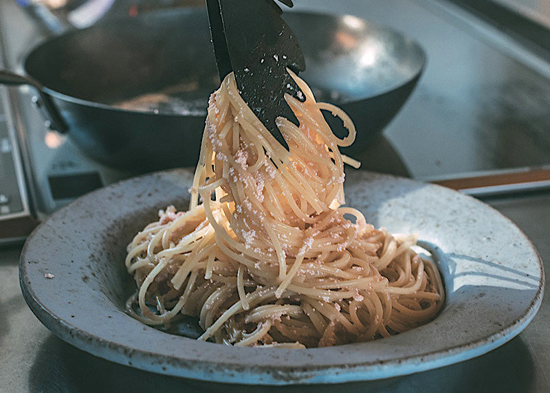 FD STYLE - Servierzange gezahnt aus Edelstahl mattschwarz | Japan