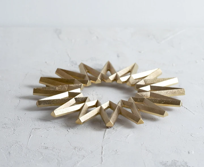 FUTAGAMI Trivet Galaxy Untersetzer aus Messing Handmade in Japan