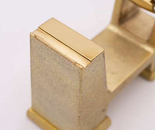 FUTAGAMI - Klebebandabroller Ihada aus massivem Messing | Handmade in Japan