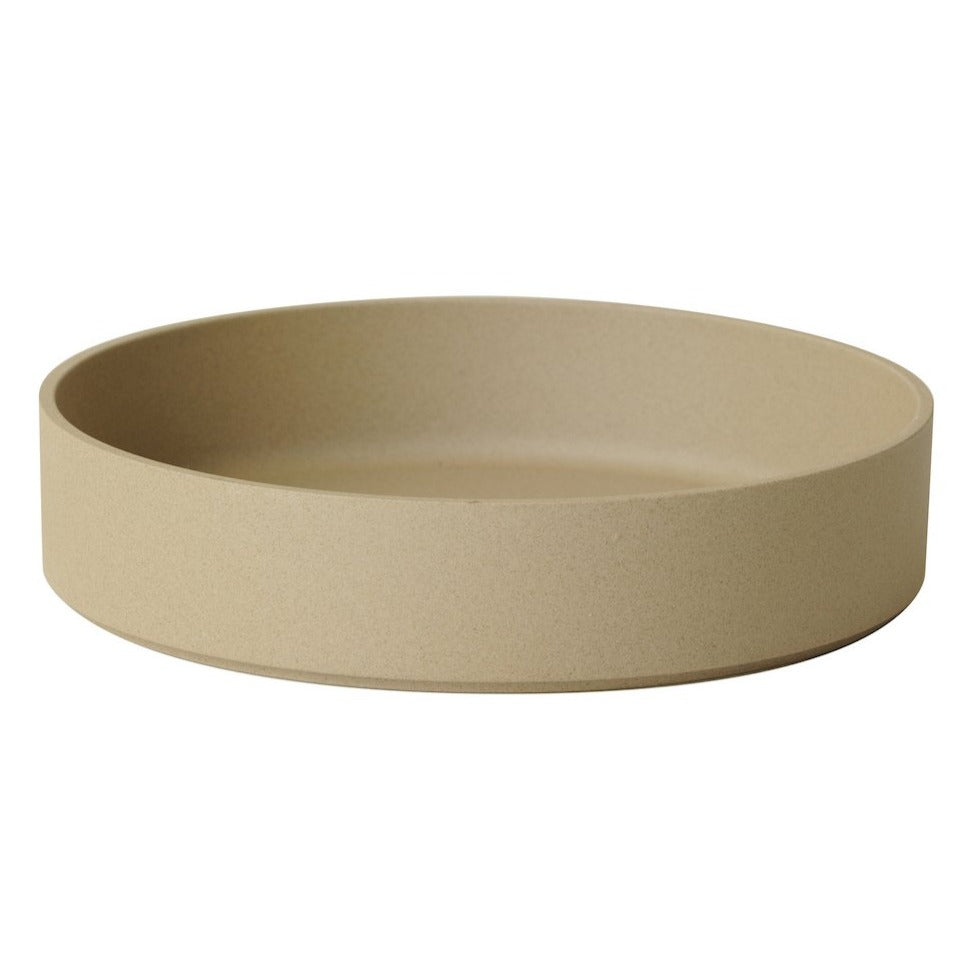 HASAMI PORCELAIN große Schale aus einer Mischung aus Porzellan und Ton