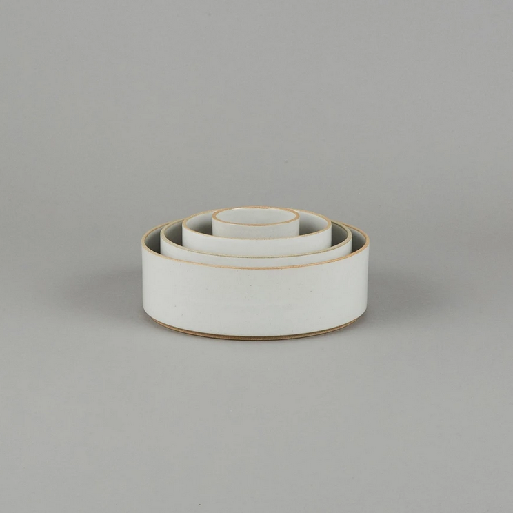 HASAMI PORCELAIN - Becher hellgrau glänzend aus Porzellan und Ton Made in Japan