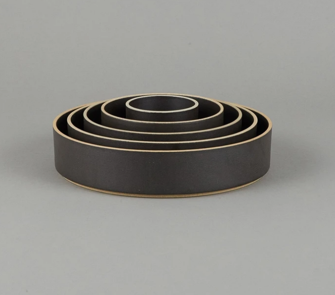 HASAMI PORCELAIN mittlere Schale aus Porzellan und Ton Handmade Japan