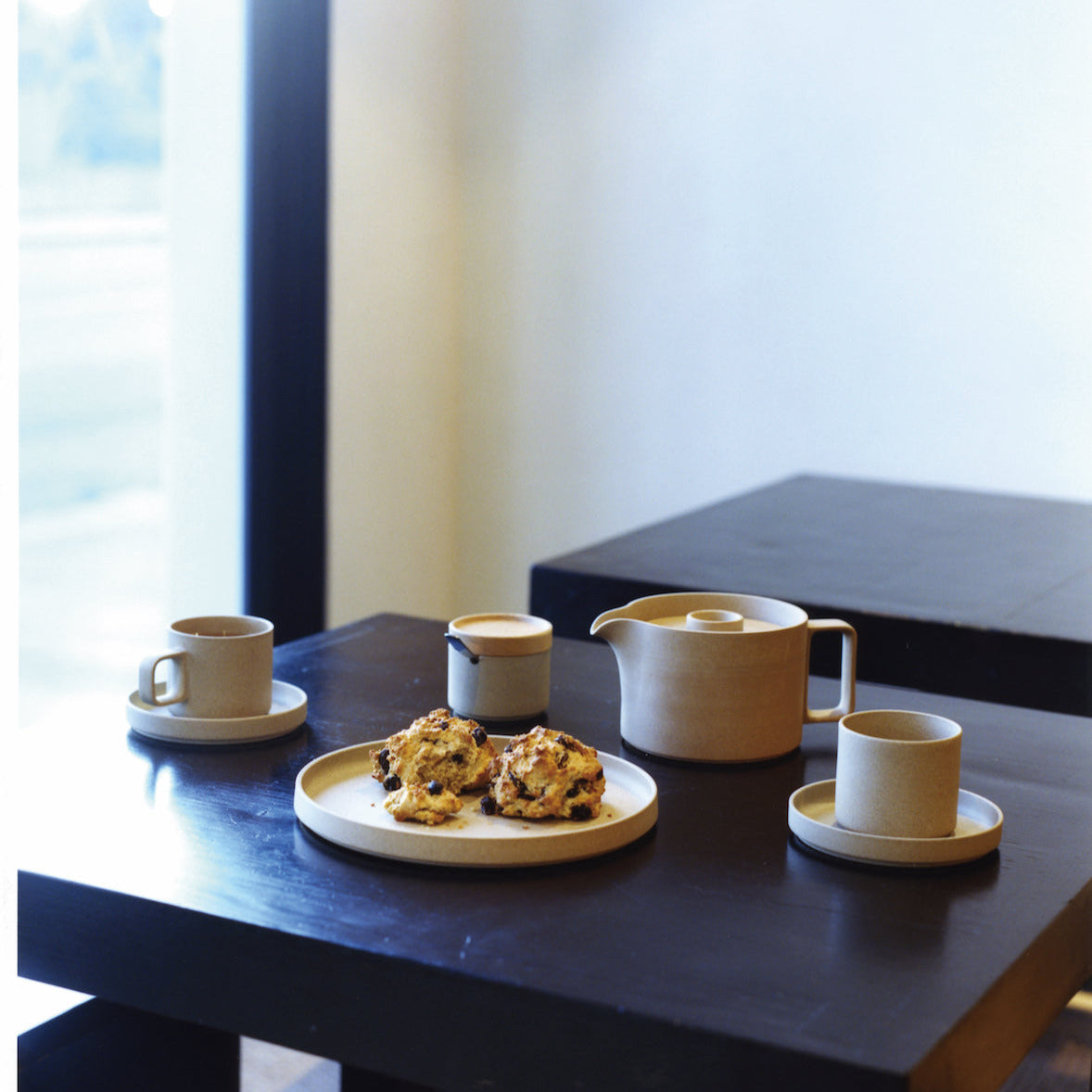 HASAMI PORCELAIN - Zuckerbecher hellgrau glänzend | Made in Japan