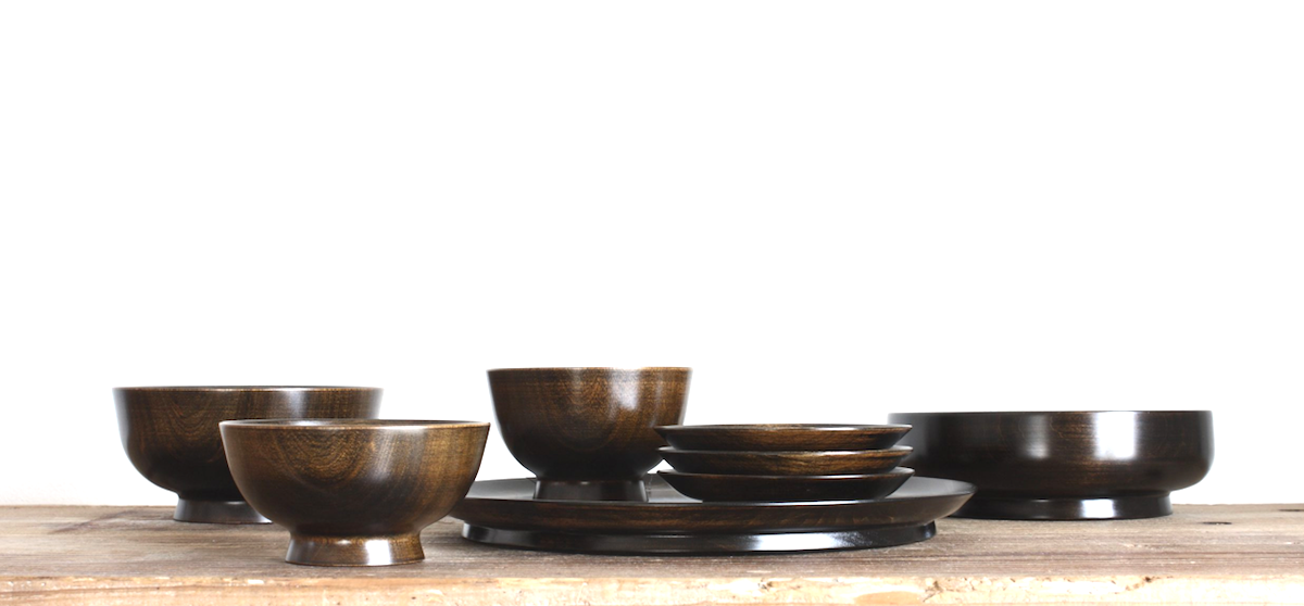 Serviertablett Unomatsu dunkelbraun Lackiert | Haselnussholz | Hatashikki | Handmade Japan