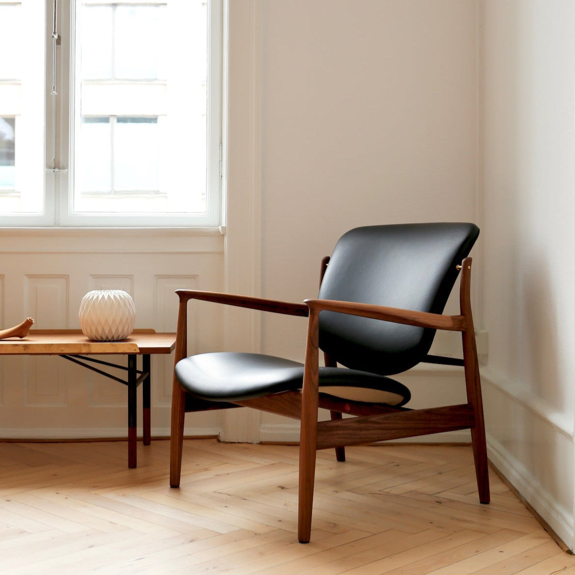 HOUSE OF FINN JUHL - France Chair FJ 136 Design Finn Juhl | Handmade