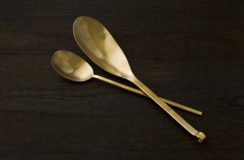 LUE BRASS Handgefertigter Servierlöffel aus Messing Handmade in Japan