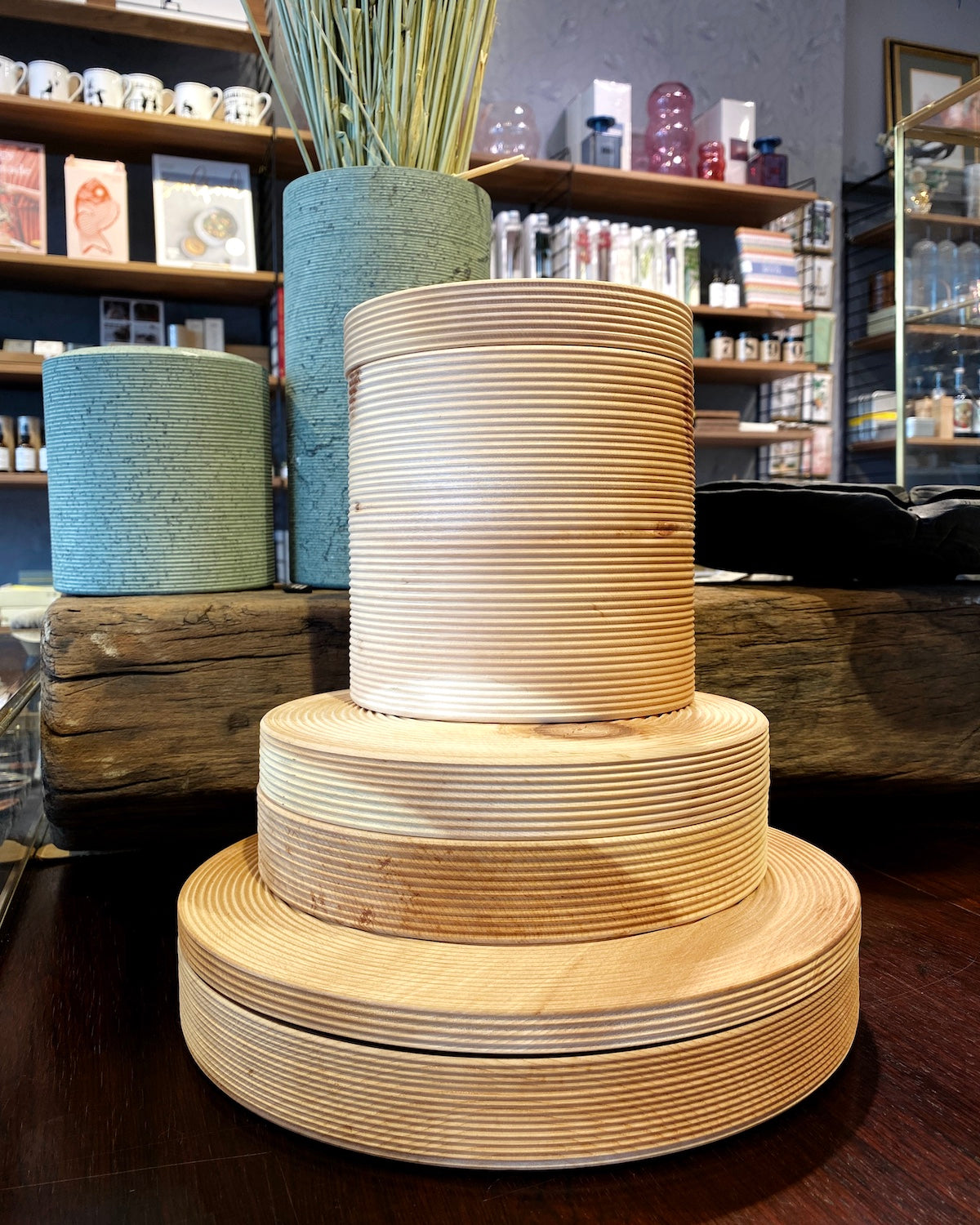 OTHMAR PRENNER Brotdose Arvenholz gedrechselte Handarbeit im Südtirol