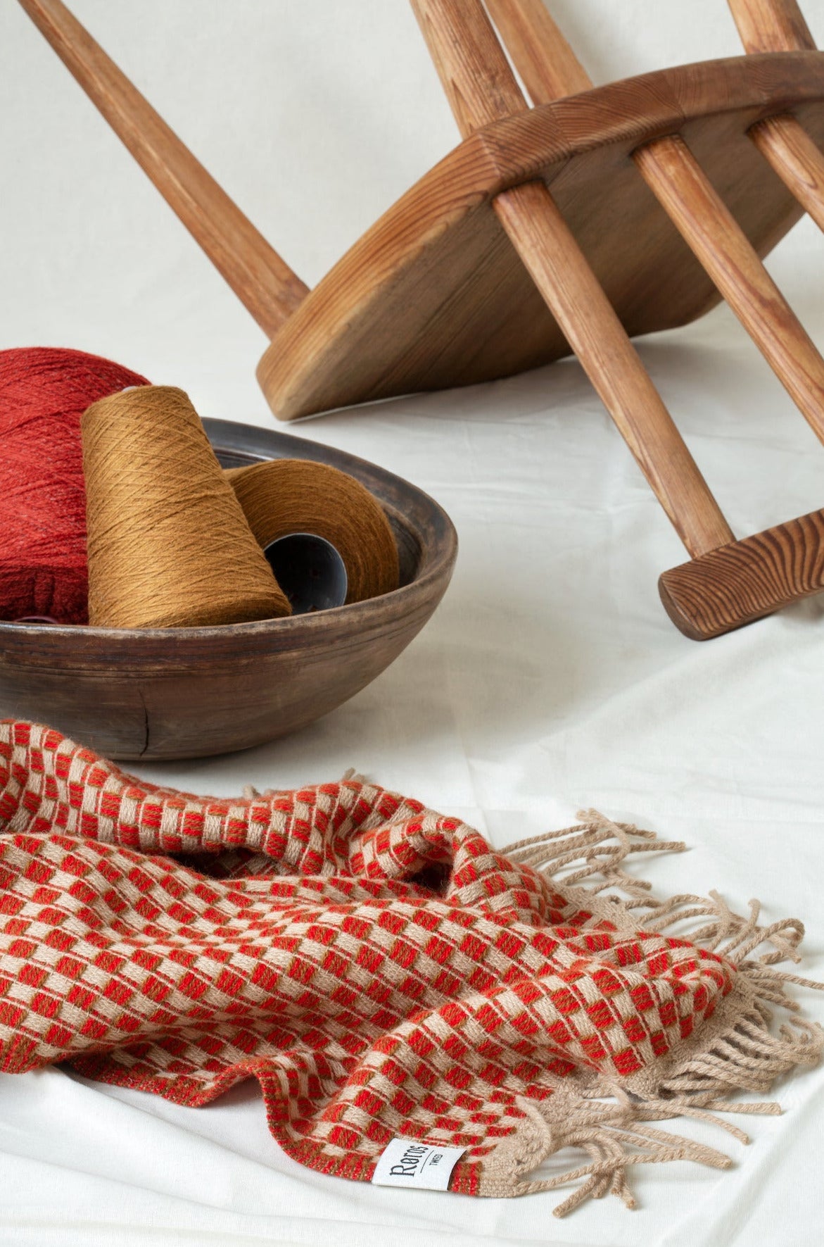 RØROS TWEED - Lammwolldecke rot-beige Isak | Made in Norwegen