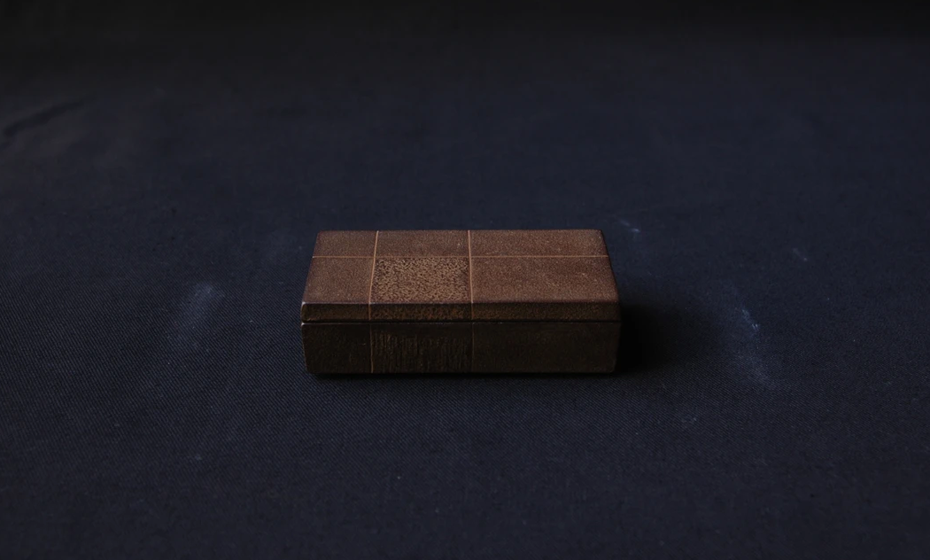 SUZUKI MORIHISA STUDIO kleine Eisenbox aus massivem Gusseisen Japan