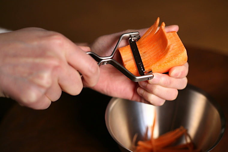 Schäler aus Edelstahl mattiert | Yoshita Design | Handmade in Japan