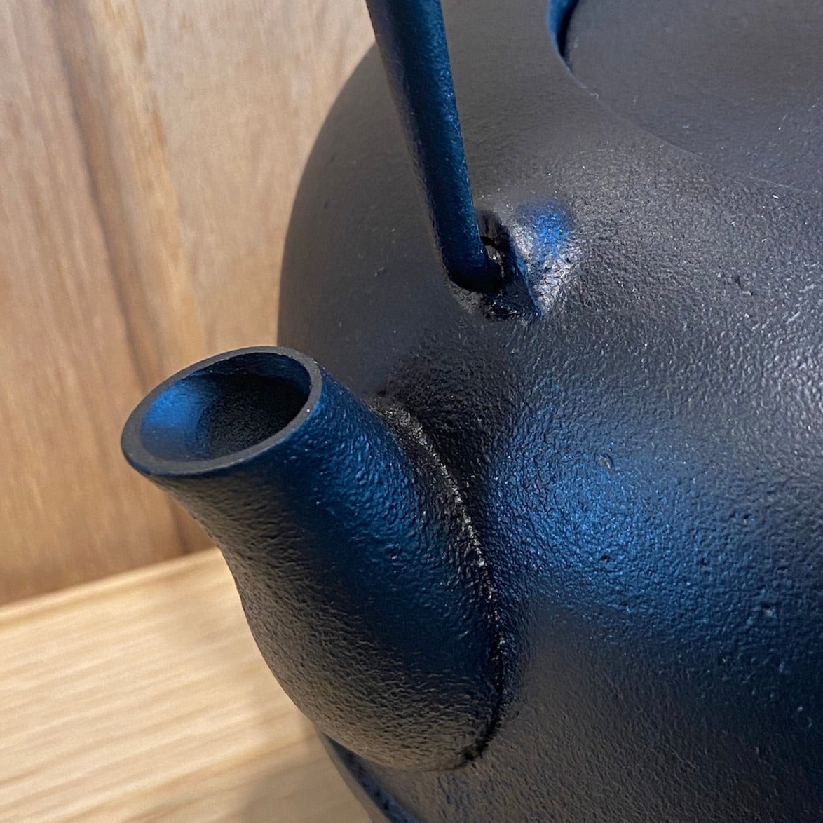 Wasserkessel aus Gusseisen Tetsubin | Azmaya | Handmade in Oshu Japan