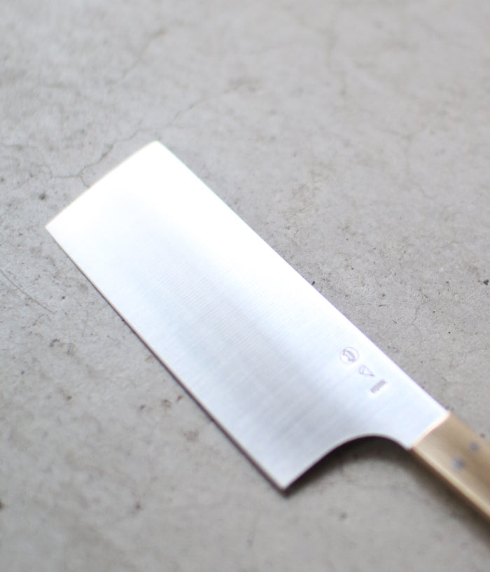Käsemesser aus Edelstahl mit Messinggriff | Azmaya | Handmade in Japan