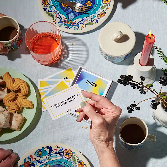 FAMILIE – 66 Fragen über Nähe, Erinnerungen und Zusammenhalt