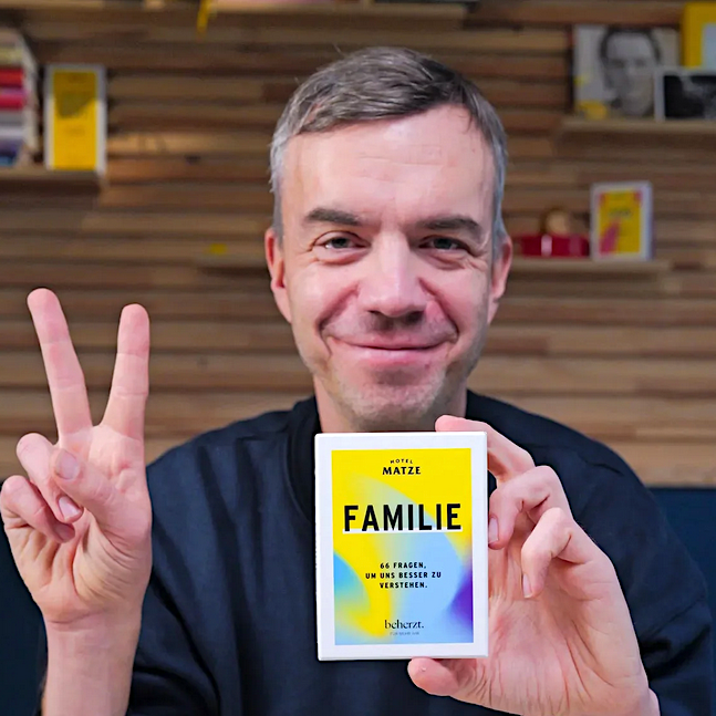 FAMILIE – 66 Fragen über Nähe, Erinnerungen und Zusammenhalt