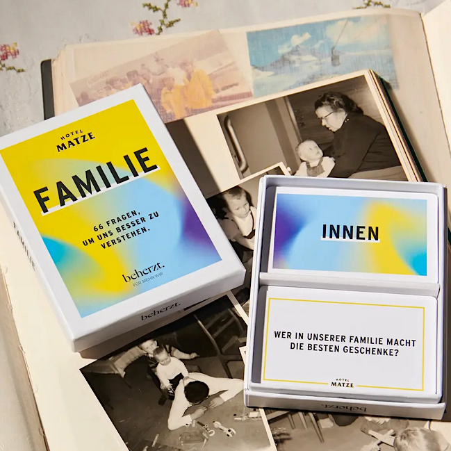 FAMILIE – 66 Fragen über Nähe, Erinnerungen und Zusammenhalt