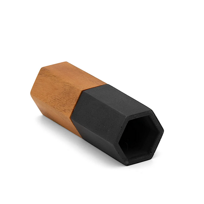 Kerzenlöscher aus Holz | Rockaku Snuffer | DAIYO | Handmade in Japan