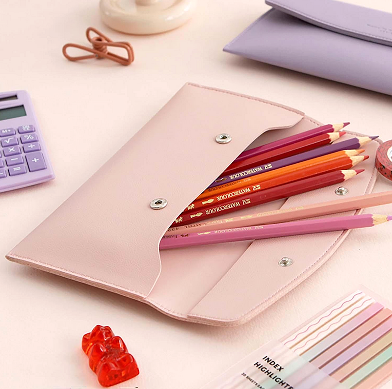 Journey Pen Case Pink – Flaches Stifteetui aus veganem Leder