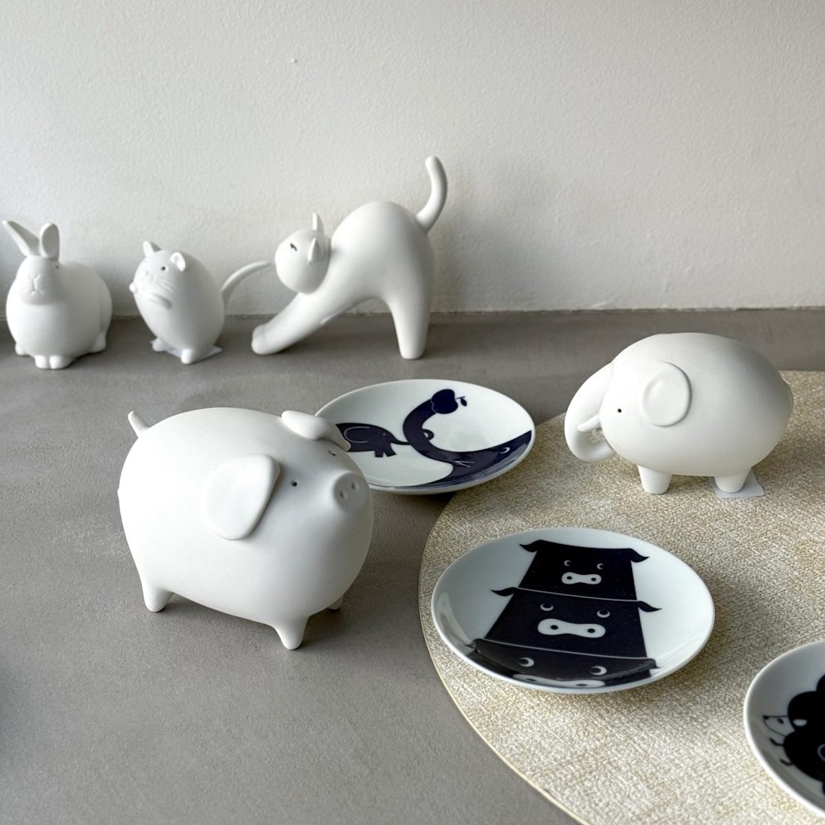 KIHARA Animal Plates – fünf kleine Porzellanteller mit Hase, Elefant, Wal, Schaf und Bär