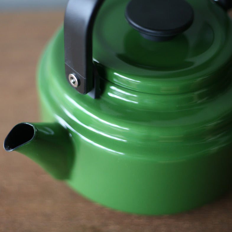 Wasserkocher aus Emaille 2.0 l | grün | Noda Horo | Made in Japan