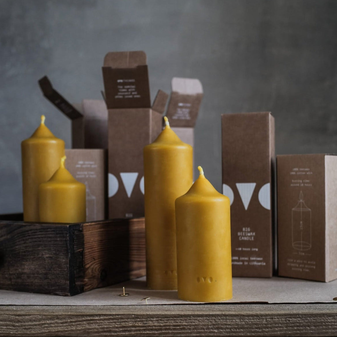Kerzen | Zylinderkerze aus Bienenwachs | OVO THINGS | Made in Litauen