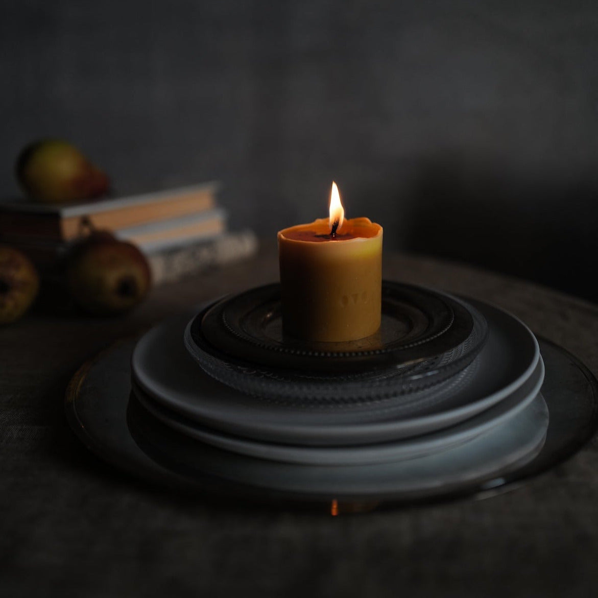 Kerzen | Zylinderkerze aus Bienenwachs | OVO THINGS | Handmade in Litauen