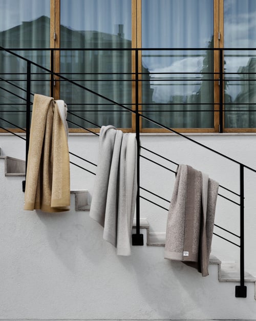 Decke Mineral | Lammwolle | Basalt | 135 x 200 cm