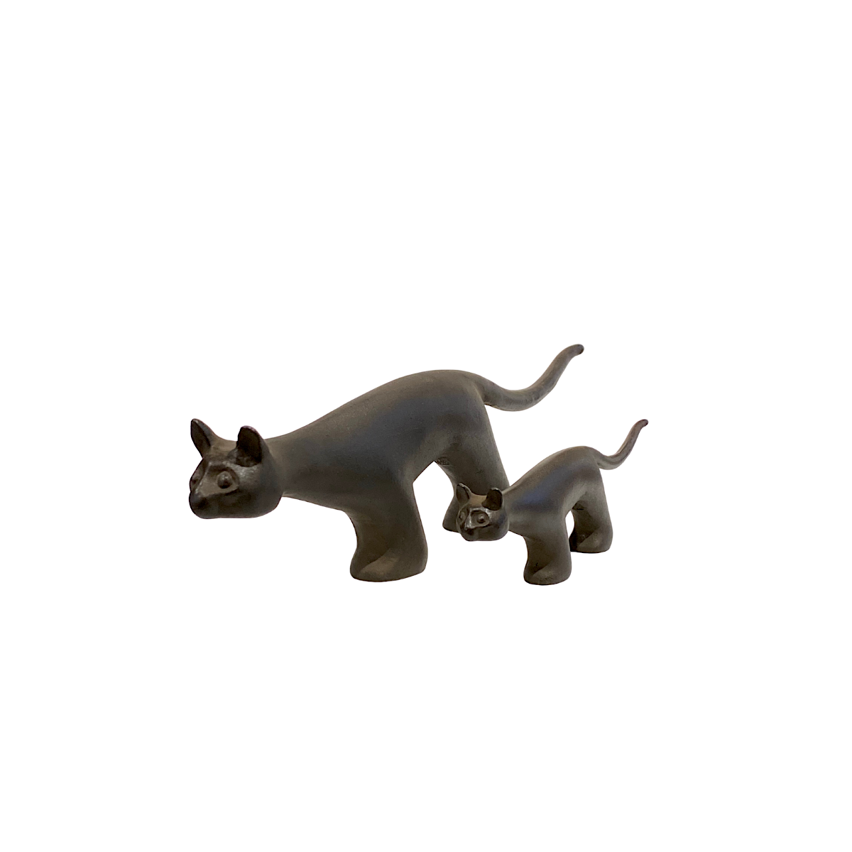 Chami Bronzeskulptur small | Handgegossene Katze von Suzuki Morihisa