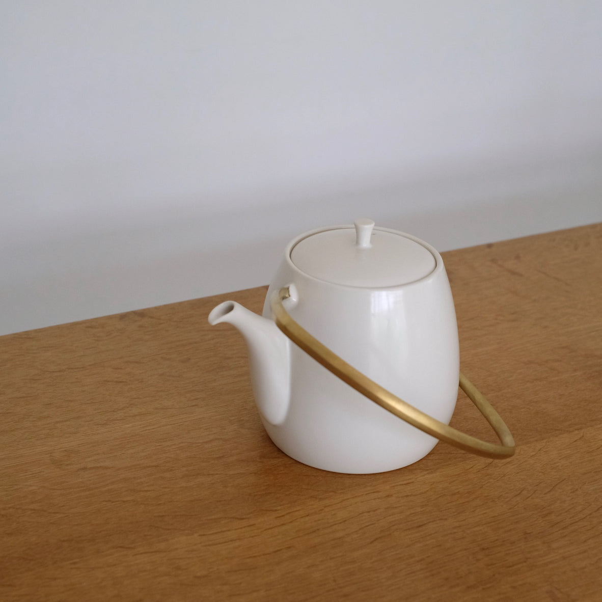 Teekanne aus Porzellan | Susumu Dobin