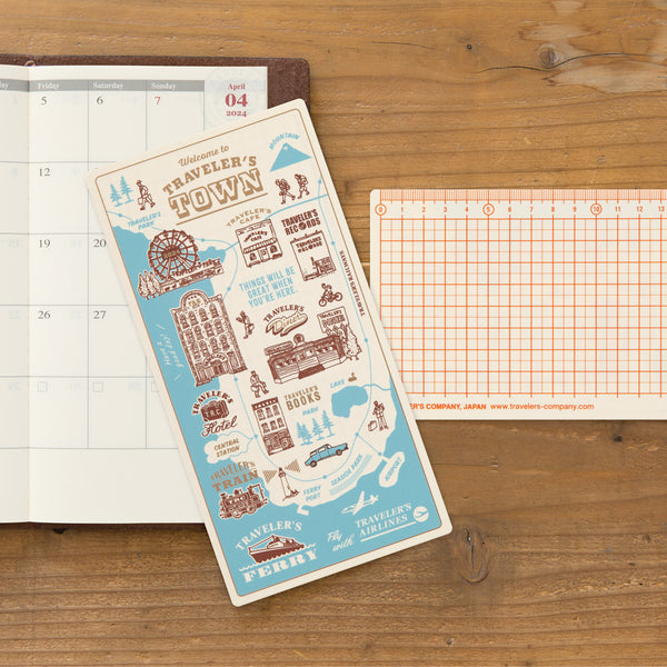 Schreibunterlage aus Kunststoff | Traveler's Notebook 2024 | Regular Size | Made in Japan