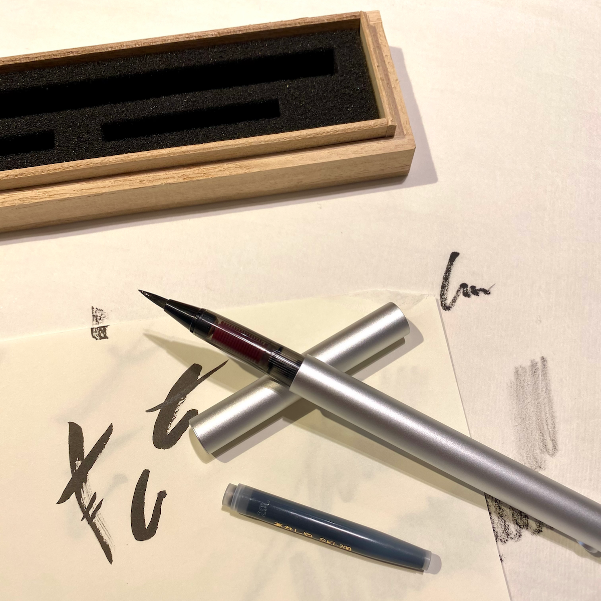 Wacca Japan Füllfederhalter aus Aluminium – Akashiya Feder & Tinte