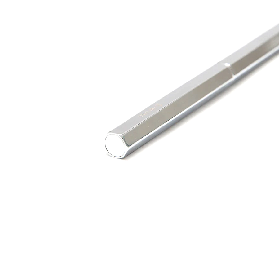 Eleganter Kugelschreiber Slim aus Messing – Glänzendes Silber | Made in Taiwan