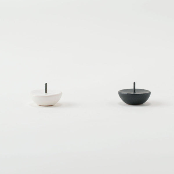 DAIYO kleiner Kerzenständer aus Keramik und Eisen Handmade in Japan