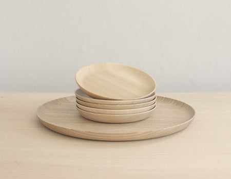 HATASHIKKI natur lackierte Teller aus Castor Aralia Holz Handmade