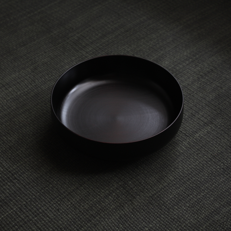 HATASHIKKI wischlackierte Reisschale aus Erlenholz Handmade Japan