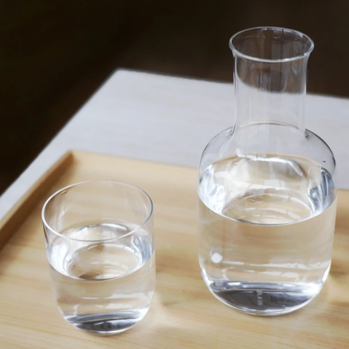 TOYO SASAKI GLASS Night Carafe Clear Set aus Kristallkaraffe und Glas